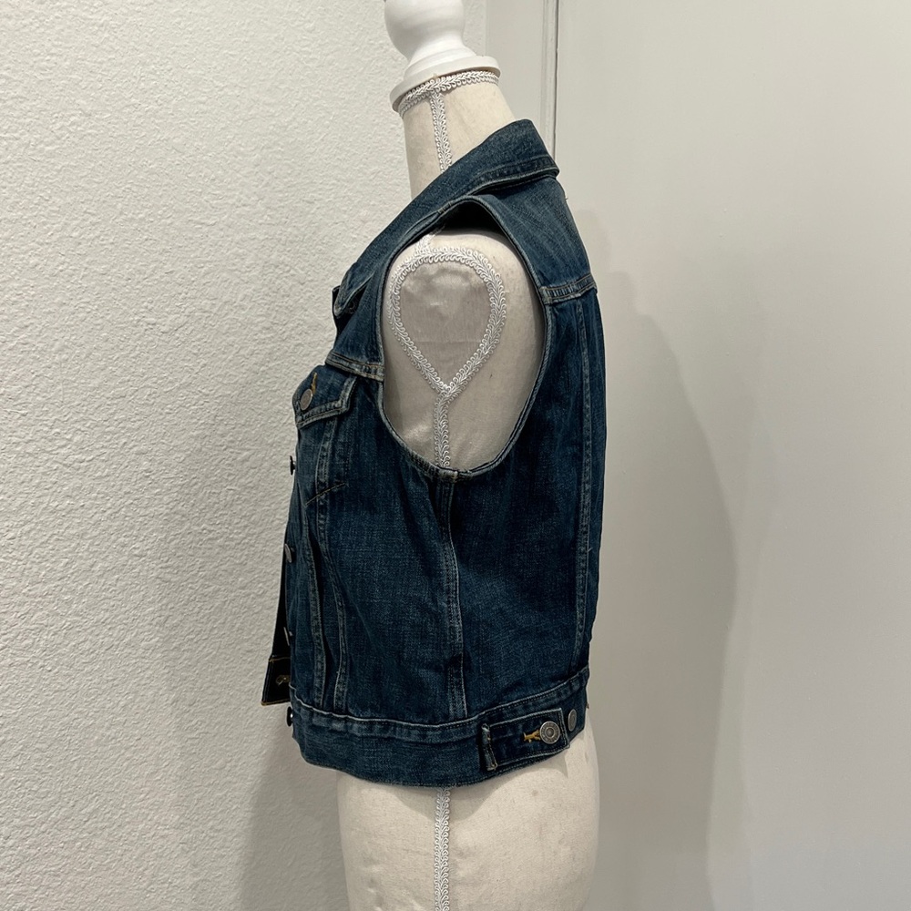 Levi’s Cropped Jean Denim Vest - Picture 2 of 9